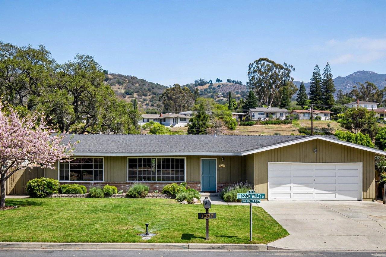 Classic ranch home in Blossom Valley, San Jose