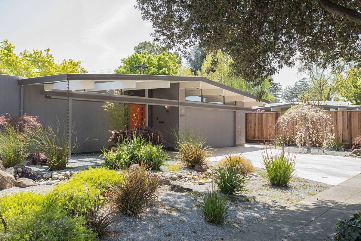 Eichler-style home exterior in Cupertino, California